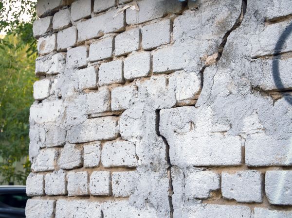 Cracked Brick Wall Repair in San Luis Obispo